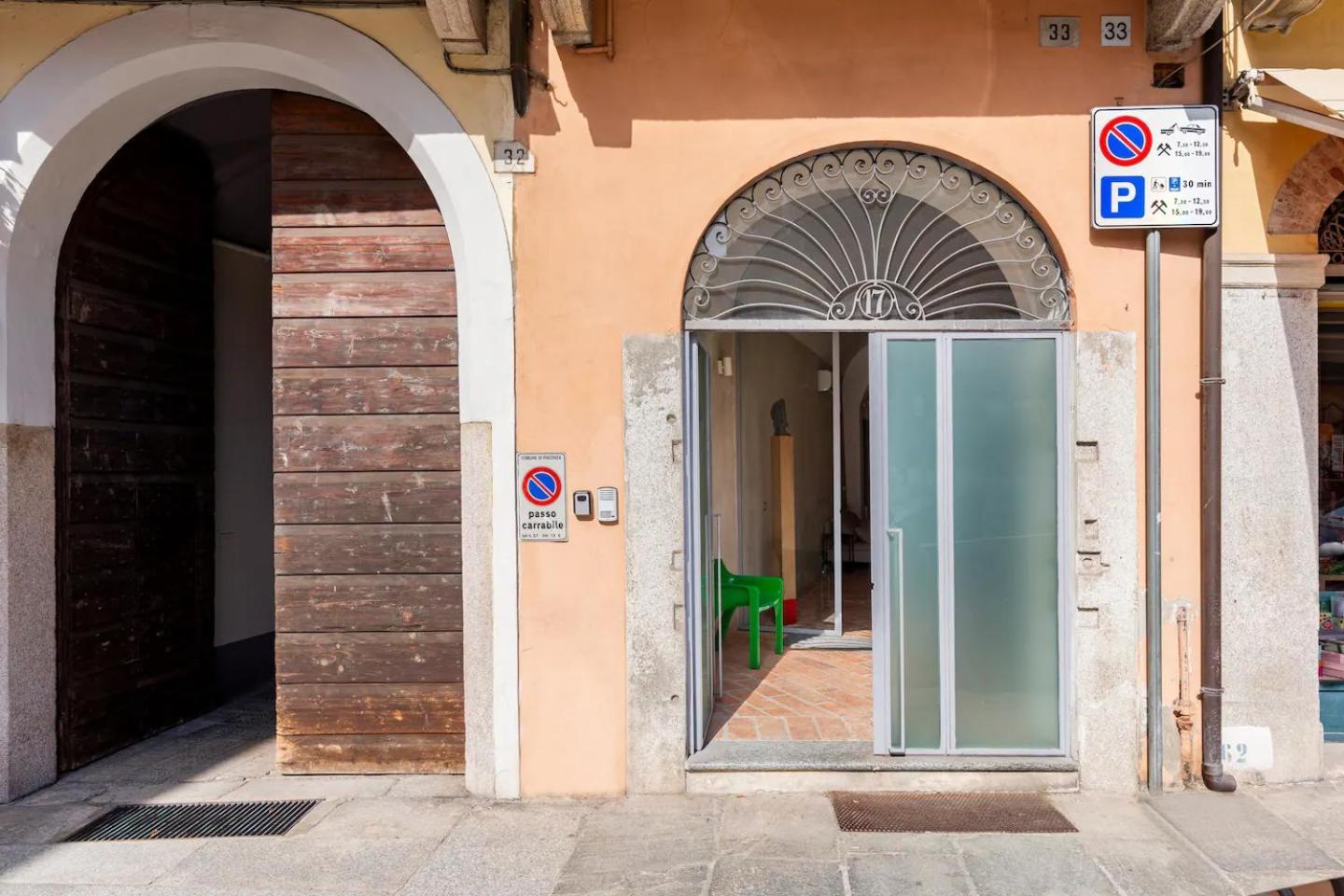 Ferienwohnung Loft 33 Piacenza Exterior foto